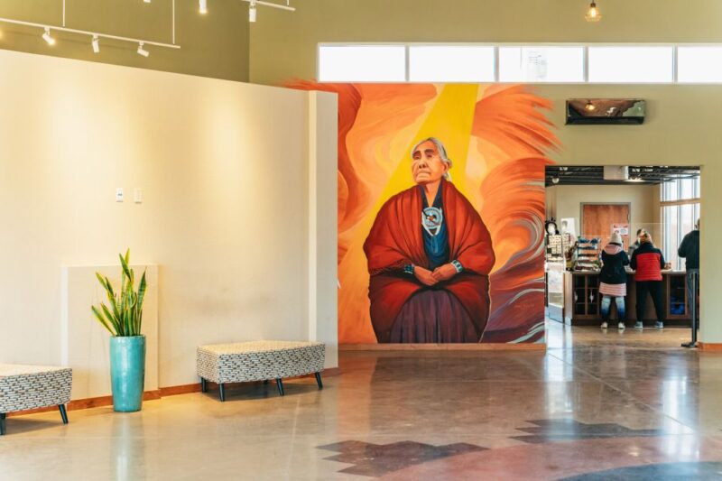 Vegas: Antelope Canyon & Horseshoe Bend Tour at Golden Hour - Departure and Meeting Point at Luxor Hotel