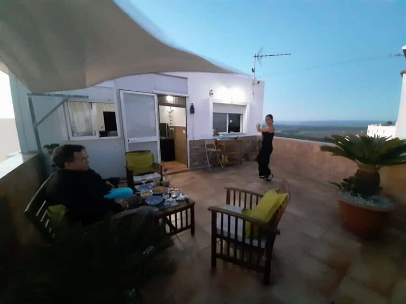 Vejer, Cádiz, Immersive Flamenco Master Class & Historical Tour - Who Will Benefit Most from This Experience