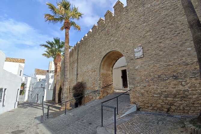 Vejer de la Frontera: The White Pearl of Andalusia Audio Guide - Explore Vejer de la Frontera’s Historic Streets for Just $8.99