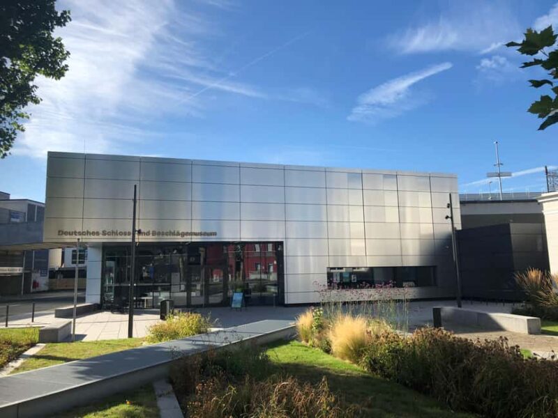 Velbert: Combo ticket for the German Castle and Fittings Museum - Interactive Exhibits Bring Security History to Life