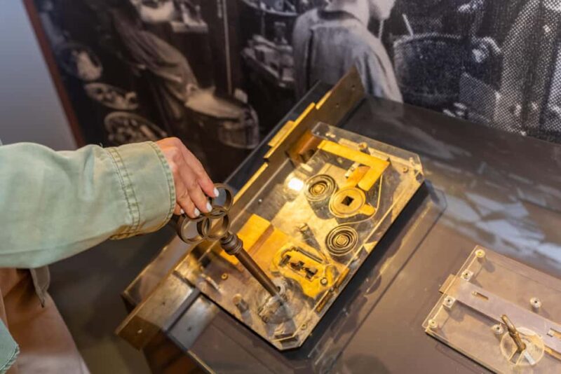 Velbert: Combo ticket for the German Castle and Fittings Museum - What Sets This Tour Apart from Similar Experiences