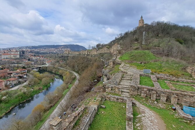 Veliko Tarnovo and Arbanasi day tour from Sofia with pickup - Visiting Arbanasi Village: Architectural Heritage and Cultural Heritage