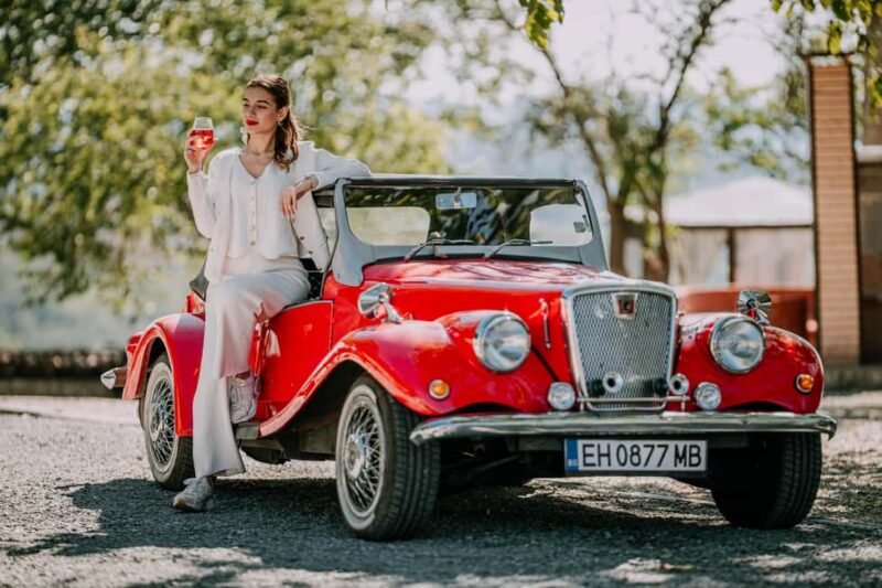 Veliko Tarnovo: Vintage Car Tour with Guide - Key Points