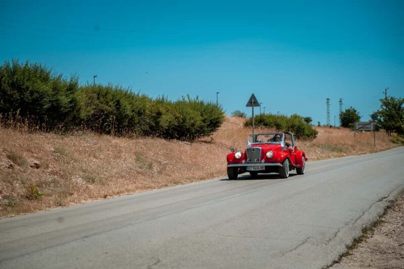Veliko Tarnovo: Vintage Car Tour with Guide - Venturing into the Surroundings: 2-Hour Tour to Arbanassi and Waterfalls