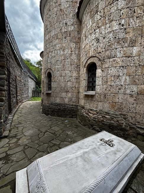Veliko Turnovo-Bulgarian old capital and Arbanasi - Exploring the Traditional Samovodska Charshiya Market