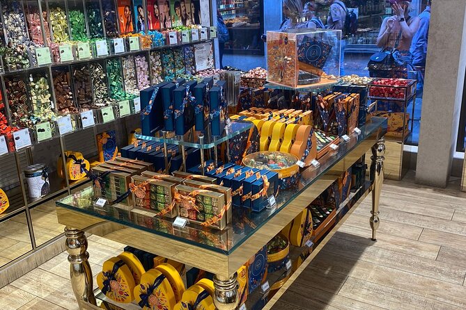 Venchi Rialto: Chocolate Tasting Experience in Venice - Make Your Own Customized Chocolate