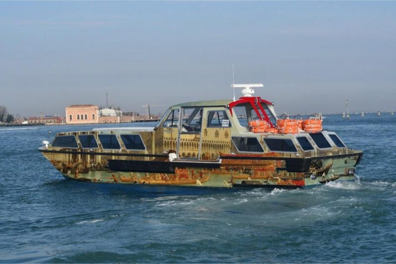 Venice: 1-Hour Panoramic Boat Tour - The Boat and Comfort Level