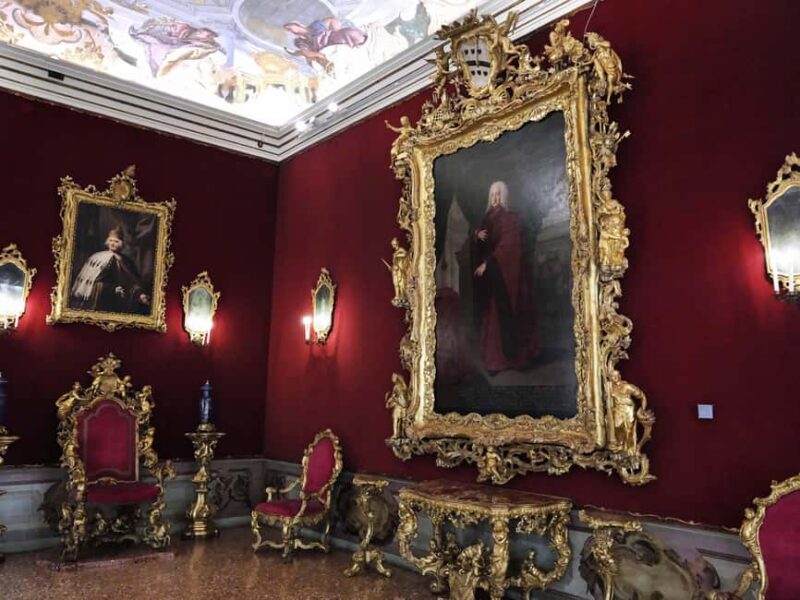 Venice: 1700 Grand Canal Palace Insight & Casanova's Allure - Practicalities of the Tour Experience