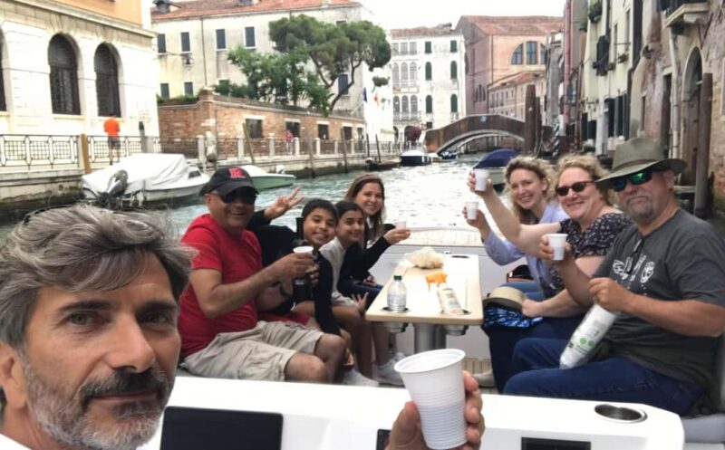Venice: a boat tour among whispers of water and light, a reality to discover - Lagoon Photo Tour: Capture Venice’s Hidden Beauty