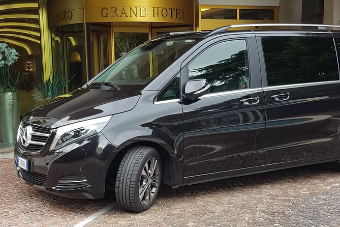 VENICE AIRPORT TO Venice Piazzale Roma OR VICEVERSA - The Convenience of a Private Limousine in Venice