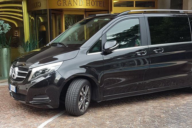 Venice Airport VCE to Venice Hotels Transportation - From the Airport to the Hotel: A Personalized Chauffeur Meet and Greet