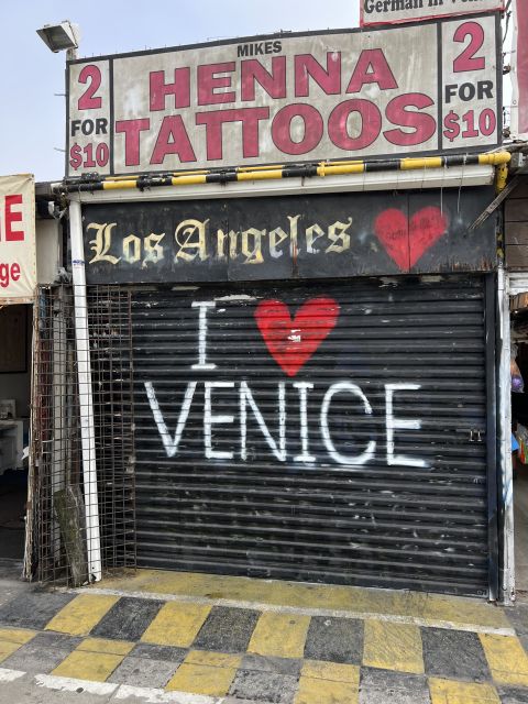 Venice Beach : French guided walking tour - Strolling Along Venice Canals and Their Romantic Origins