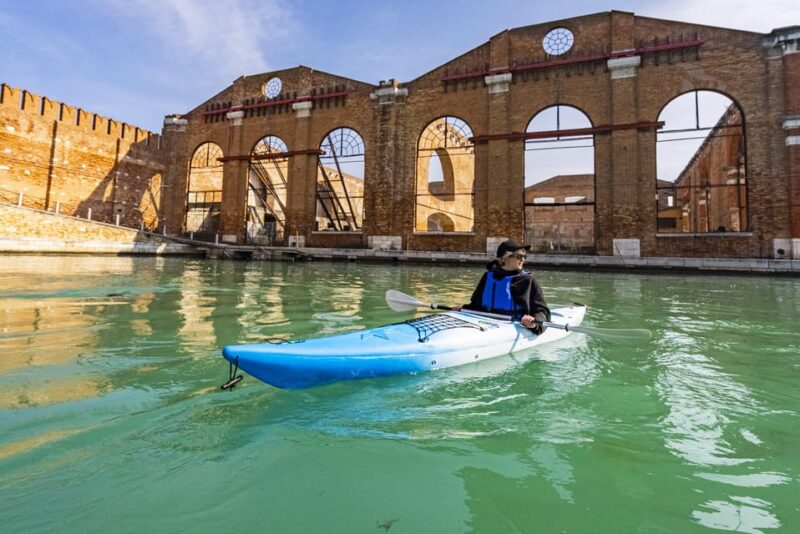 Venice Beginner's Kayak Tour in the Medieval Arsenal - What to Expect During the One-Hour Kayaking Session
