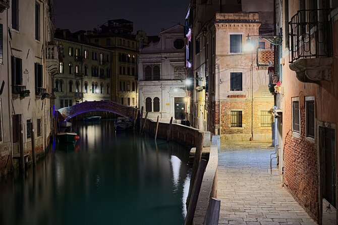 Venice by Night: Highlights & Hidden Gems Tour - The Tranquil Charm of Piazza San Marco at Night