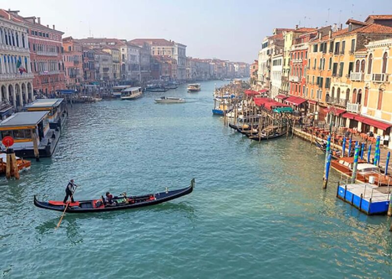 Venice Charm: St. Mark's, Rialto Bridge, and Gondola Ride - Key Points