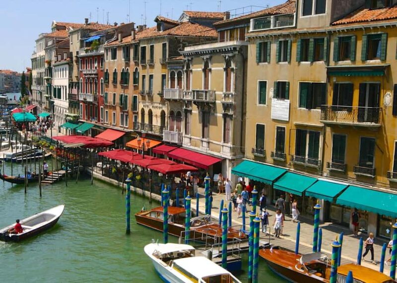 Venice Charm: St. Mark's, Rialto Bridge, and Gondola Ride - The Serene Gondola Ride Through Venice’s Historic Canals
