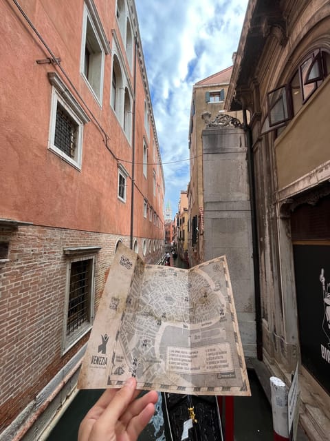 Venice City Escape: "Hunting for L'Omo dal Capelon" - Key Points