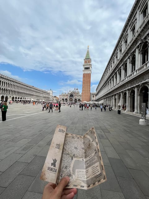 Venice City Escape: "Hunting for L'Omo dal Capelon" - Starting Point: Calle Bergami in Venice’s S.Croce District