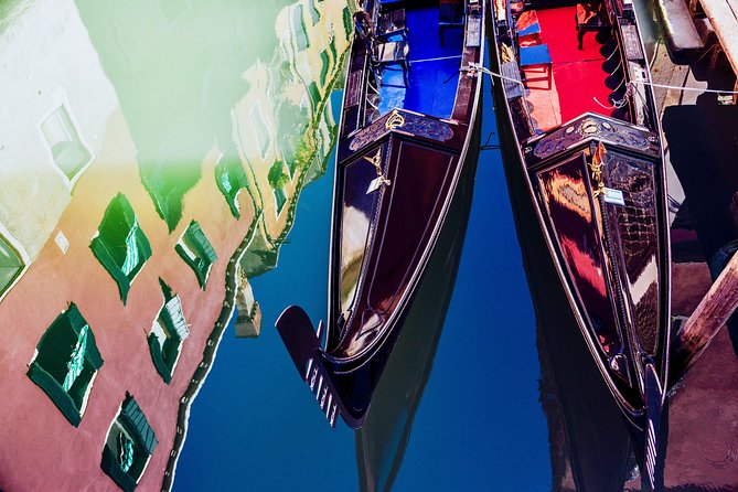 Venice: Classic 30-Minute Gondola Ride Through the Canals - Practical Tips for the Gondola Ride