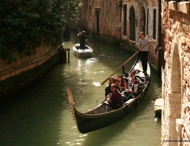 Venice Combo: Gondola, St. Marks Basilica Pala d'Oro option - Access and Dress Code: Tips for a Smooth Experience