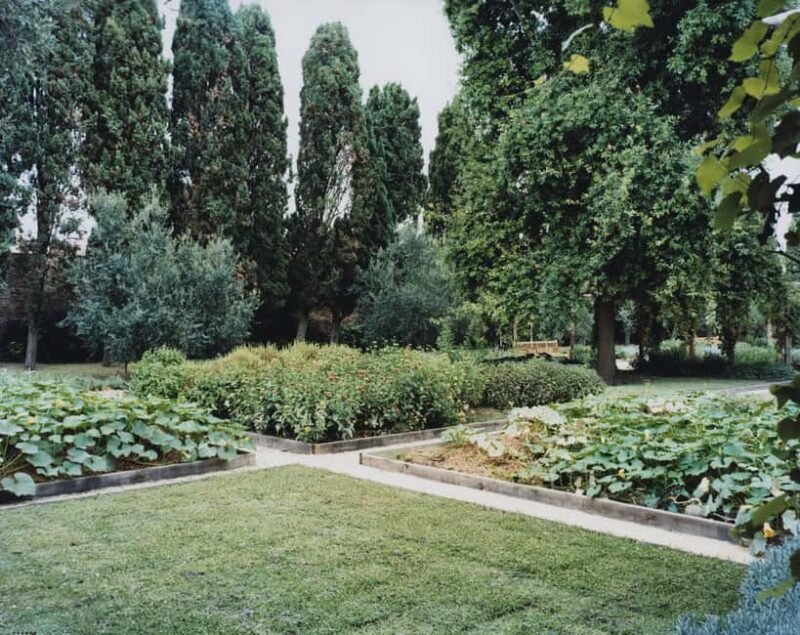 Venice: Convent Garden of Redentore Entry Ticket - Artistic Exhibitions in the Historic Workshops