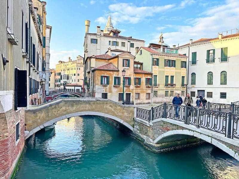 Venice: Crowds-free Early Morning City Center Guided Tour - Logistics: Meeting Points and Tour Flow