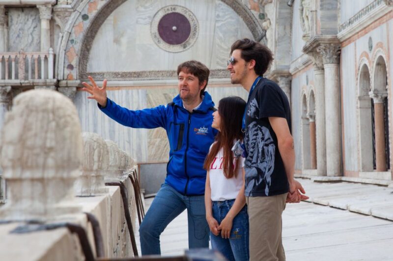 Venice: Doge's Palace and St. Mark's Basilica Guided Tour - The Style and Expertise of the Guides