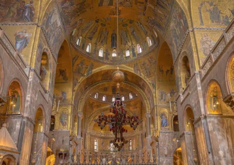 Venice: Doge's Palace and St Mark's Tour with Gondola Ride - Key Points