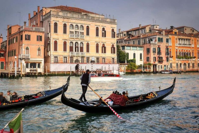 Venice: Doge's Palace Guided Tour with Optional Gondola Ride - Explore Venices Iconic Doges Palace and Its Secrets