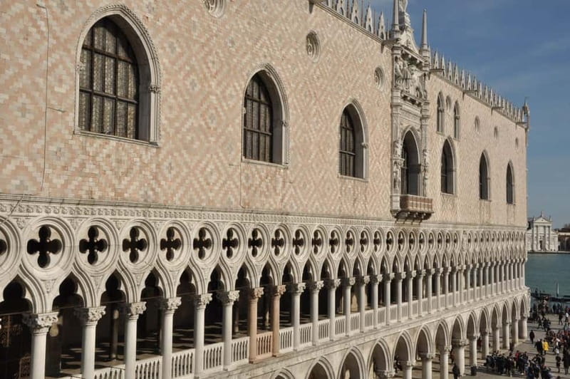 Venice: Doge's Palace & Prisons Tour - Comparing Similar Experiences in Venice