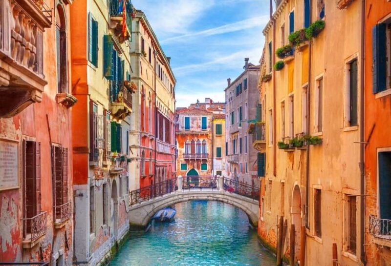 Venice Essential: Doges Palace & Gondola, Optional Basilica - Skip-the-Line Access to Venice’s Doges Palace