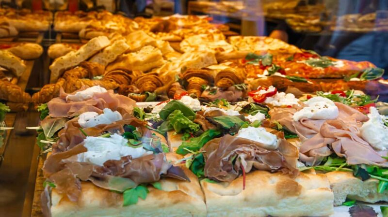 Venice: Food Tasting Tour with Cicchetti and Wine - Key Points