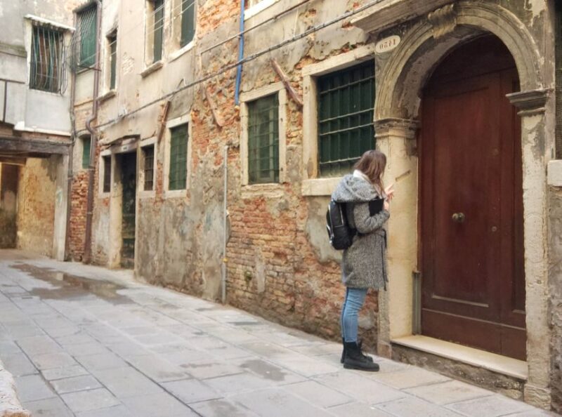 Venice: Ghetto Highlights and Cannaregio Walking Tour - The Former Boat Workshop and the Bridge Without Balfustrade