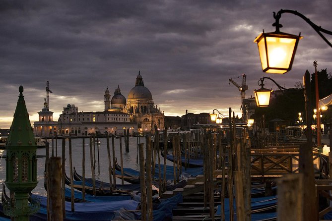Venice Ghost & Legends Walking City Tour - Guide Quality and Storytelling Style