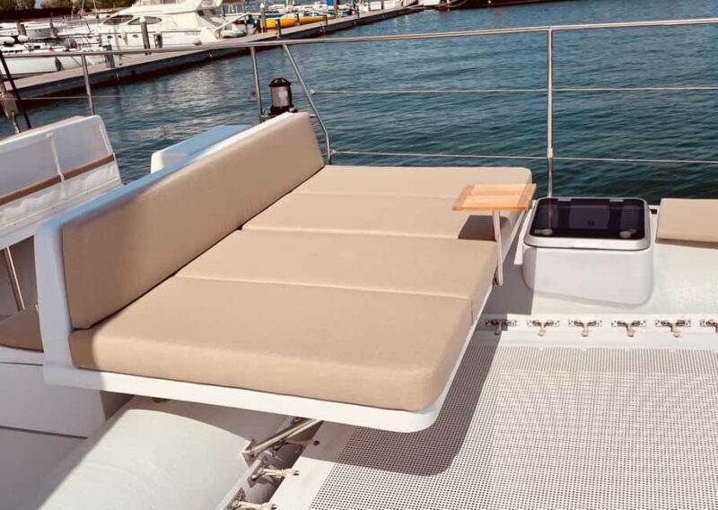 Venice: Golden Hour Cruise with Classical Music & Cocktail - The Crew: Friendly, Attentive, and Knowledgeable