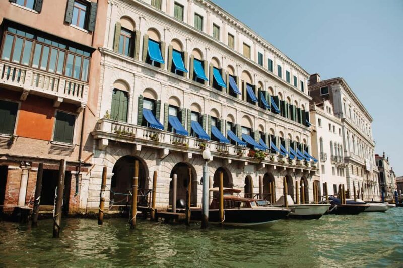 Venice: Grand Canal by Boat with Expert Guide - Exclusive Access to Venice’s Most Famous Sights