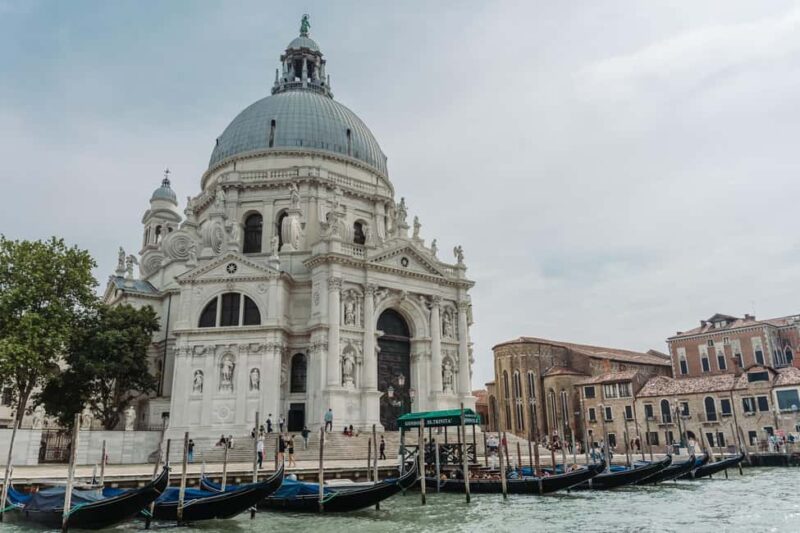 Venice: Grand Canal by Boat with Expert Guide - Unique Stops and Views from the Tower