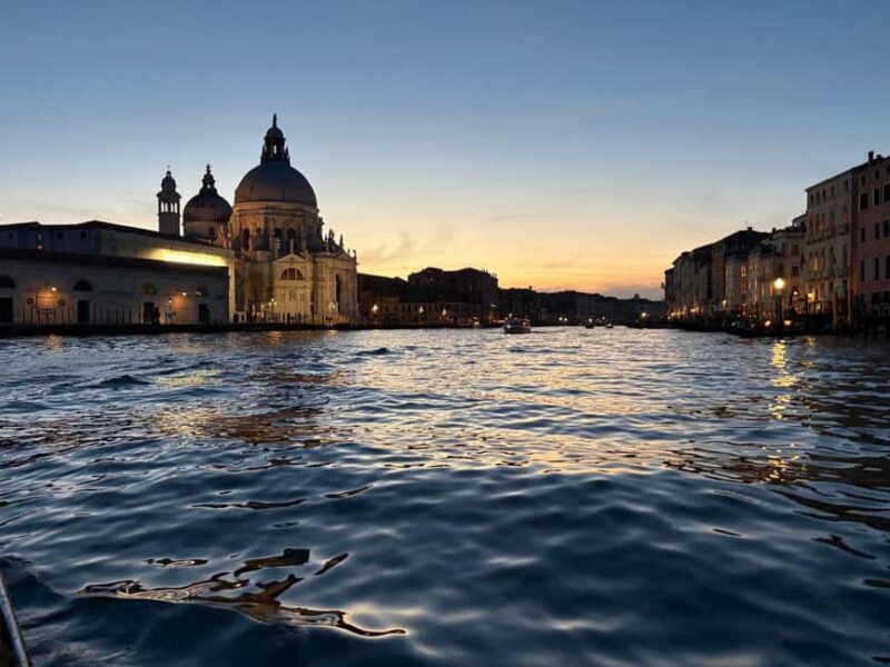 Venice: Grand Canal Gondola Crossing Experience - Comparison and Alternatives