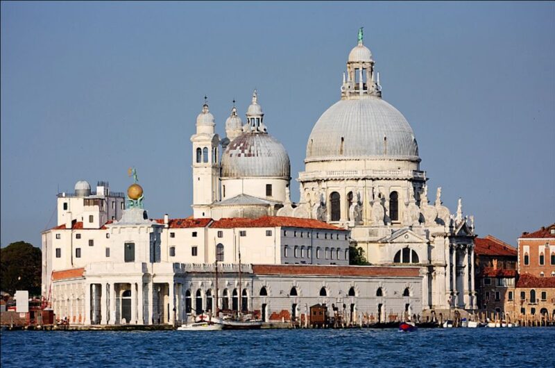 Venice: Guided Walking Tour of Venetian Queer History - Accessibility and Booking Flexibility