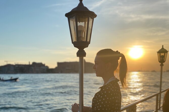 Venice Hidden Gems and Secrets Tour with a Local in Small Group - Practical Details: Logistics and Group Size