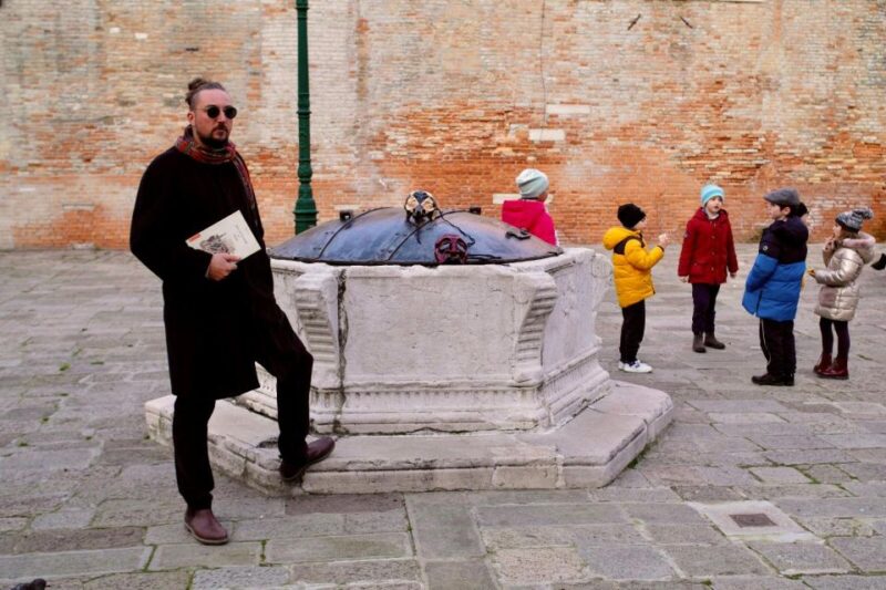 Venice Historic Walk: the city, architecture, traditions - Venice’s Port and Canals: An Overview