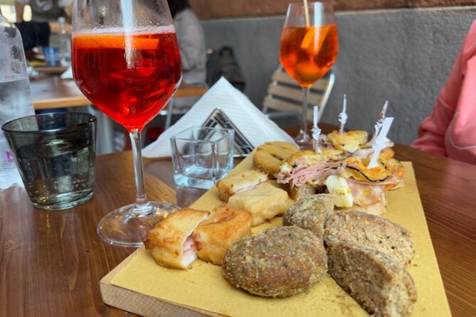 Venice in A Day: St Mark's Basilica, Doge's Palace & Gondola Ride - The Essential Gondola Ride on Venice’s Canals