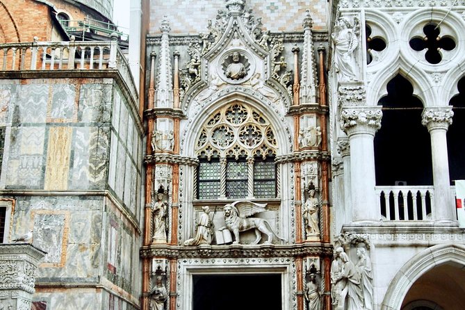Venice in a Day: the main highlights of the city - Visiting Saint Mark’s Basilica with Guided Insights