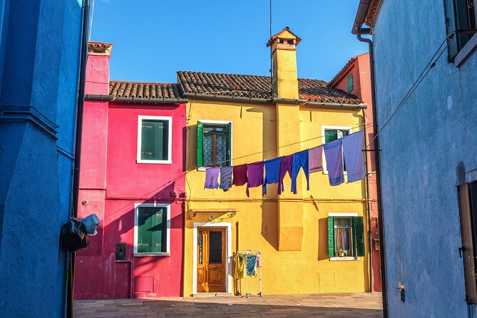 Venice Islands: Murano Glass & Burano Colors Guided Visit - The Practicalities: Transportation and Group Size