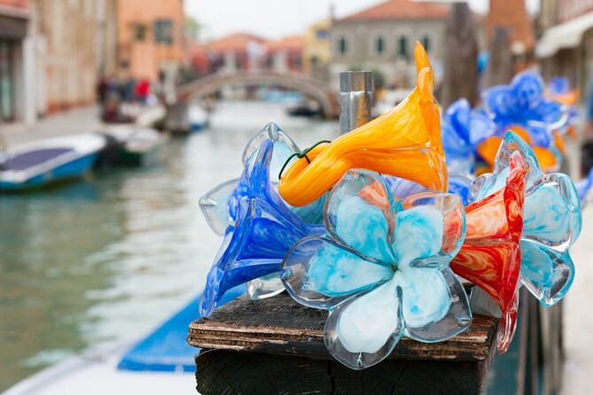 Venice Islands: Murano Glass & Burano Colors Guided Visit - Venetians’ Artisanal Heritage in Murano and Burano