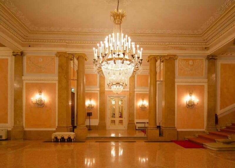 Venice: La Fenice Theater Tour - Behind-the-Scenes Views and Theater Operations