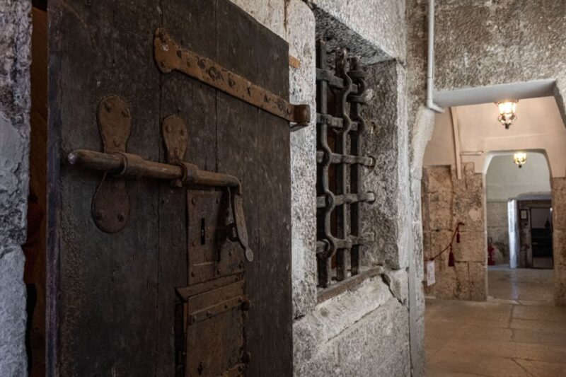 Venice: Lords of the Night Prisons Palace Cells & Tortures - The Secret Passage from the 1500s