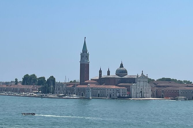 Venice Must See Attractions Walking Tour With A Guide - Visiting Santa Maria della Salute and the Ponte dellAccademia