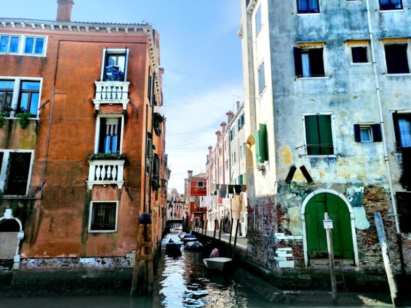 Venice: Off the Beaten Path Walking Tour - Venices Hidden Corners: An Alternative Tour of the City