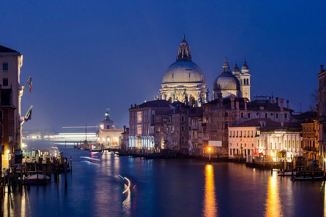 Venice Photography Masterclass - Private Photography Lesson - The Experience of Night and Sunset Photography in Venice